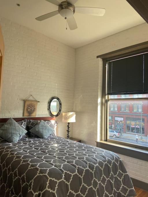Charming 2 Bedroom Apartment Near Vcu Ричмонд Экстерьер фото